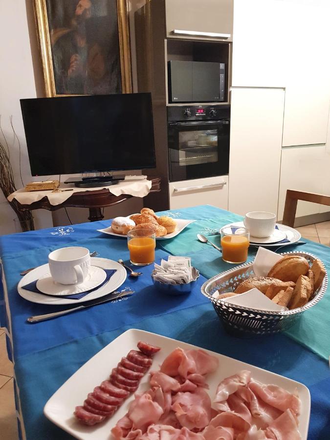 Hotel La Stanza Dei Sogni Saluzzo Zewnętrze zdjęcie
